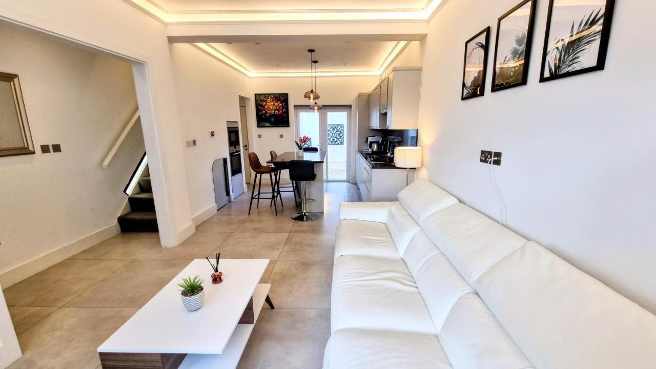 Surbiton Luxury Garden House 19 Villa Екстериор снимка
