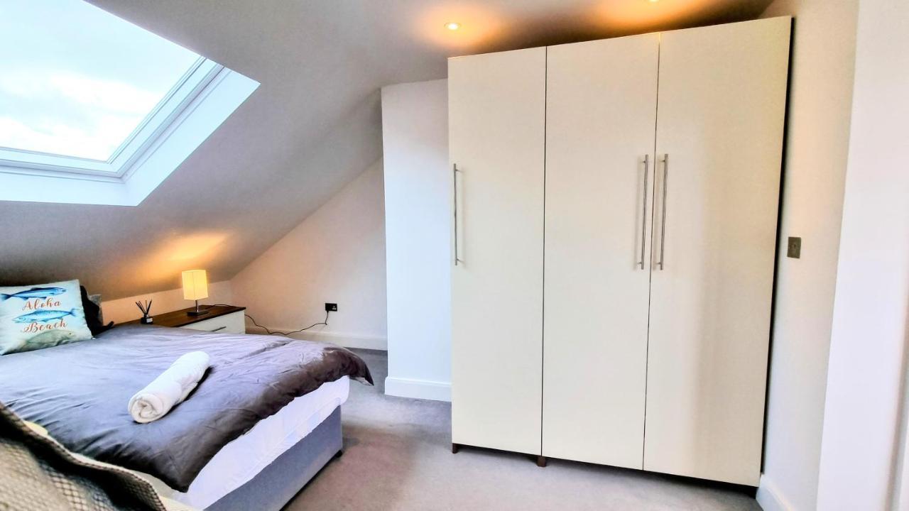 Surbiton Luxury Garden House 19 Villa Екстериор снимка