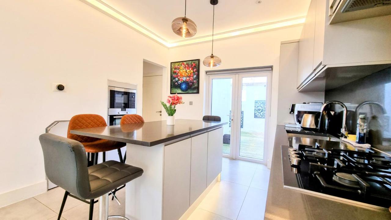 Surbiton Luxury Garden House 19 Villa Екстериор снимка