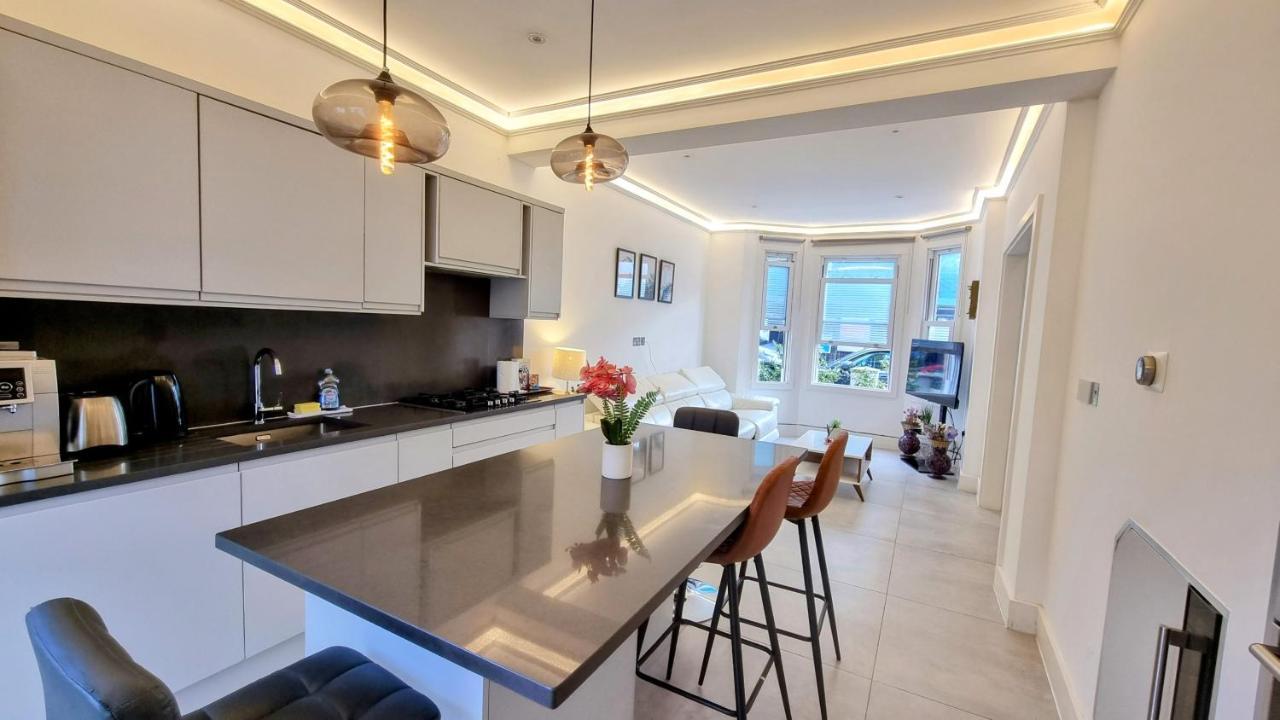 Surbiton Luxury Garden House 19 Villa Екстериор снимка